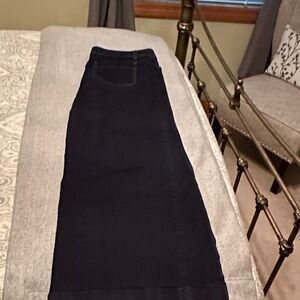 Women’s Wide Leg Jeans